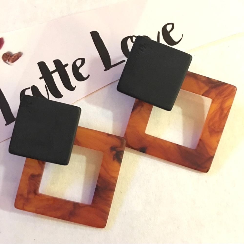 ✨”LATTE LOVE” GEO SHAPED ACRYLIC EARRINGS/NEW